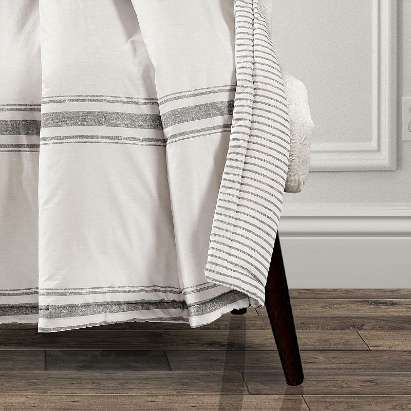 Lush Decor Farmhouse Stripe Throw