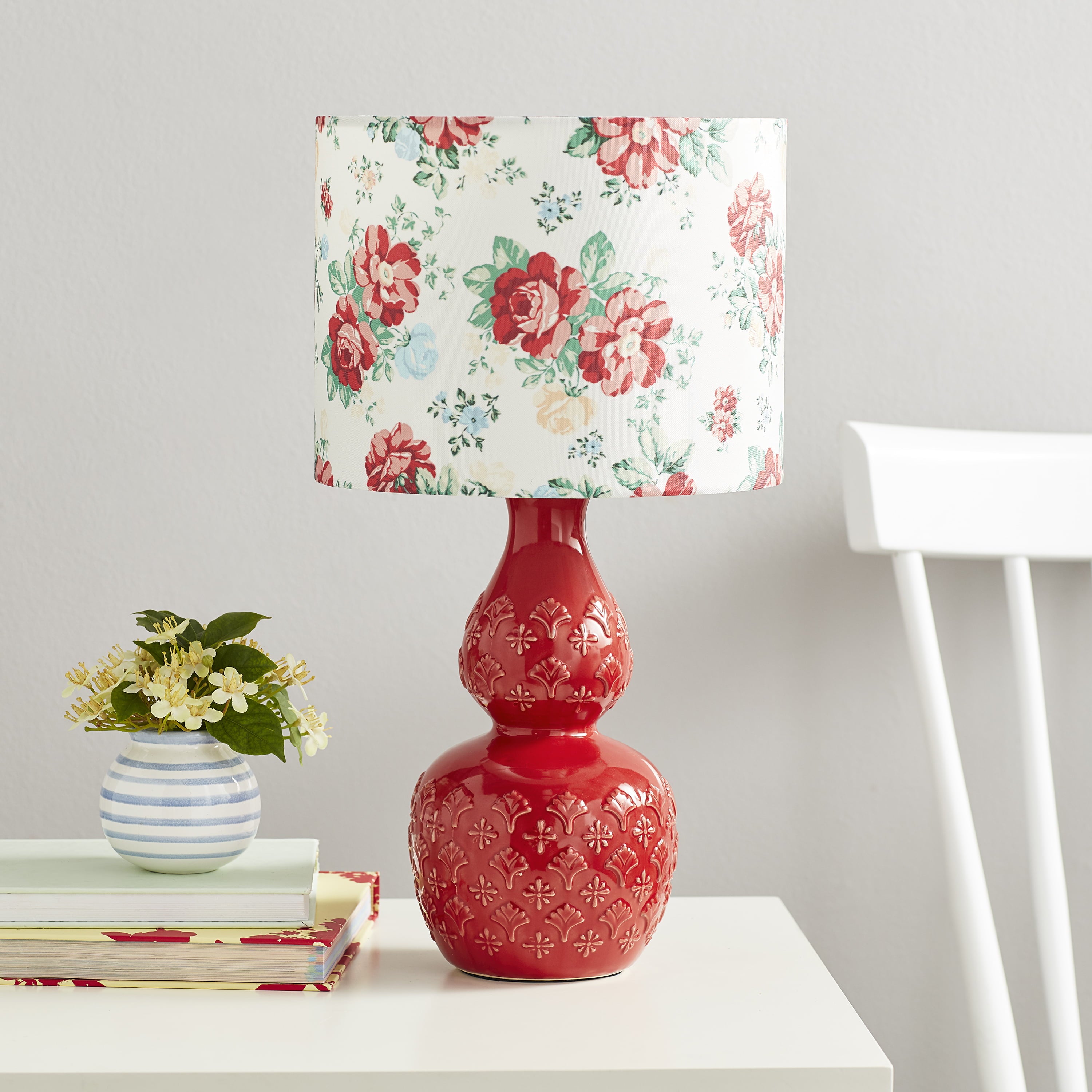 The Pioneer Woman Vintage Floral Table Lamp, Red Finish