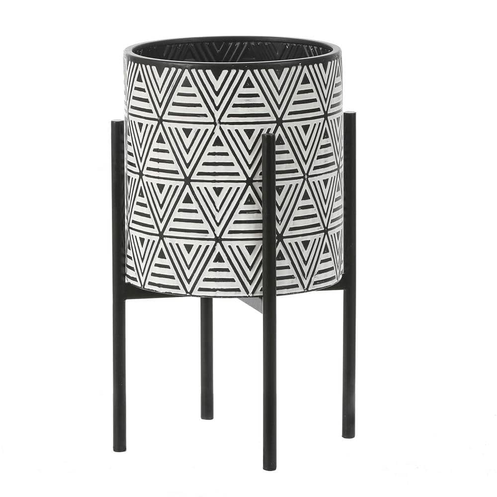 Luxen Home Black and White Metal Cachepot Planters with Black Metal Stands (2-Pack) WHPL1456