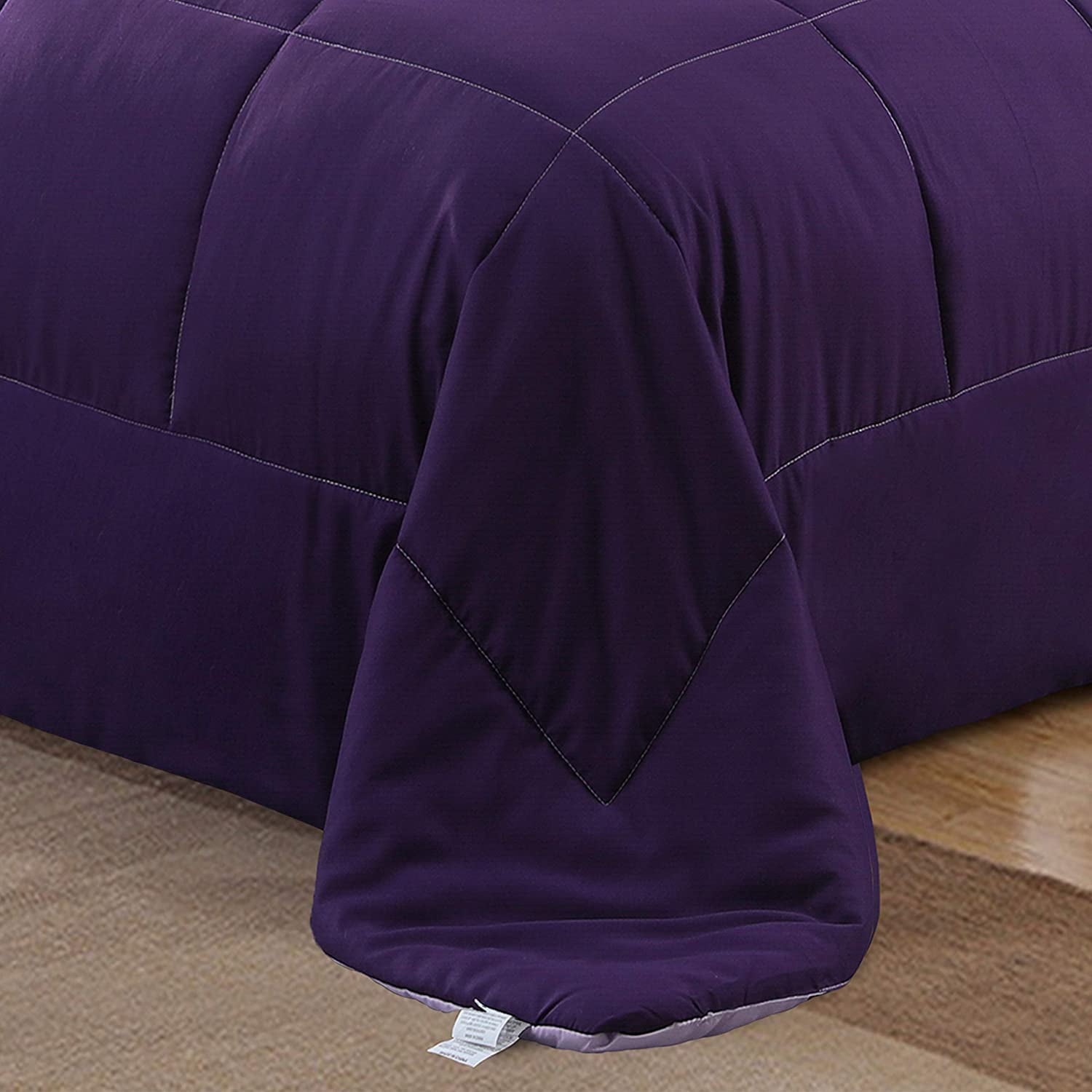 Exclusivo Mezcla Lightweight Reversible 3-Piece Comforter Set for All Seasons， Down Alternative Comforter with 2 Pillow Shams， Queen Size， Deep Purple/Lilac