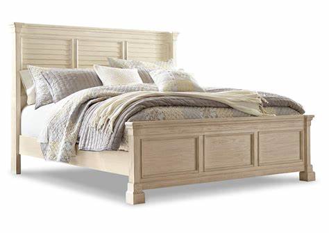 Bolanburg King Panel Bed with Louvered Headboard