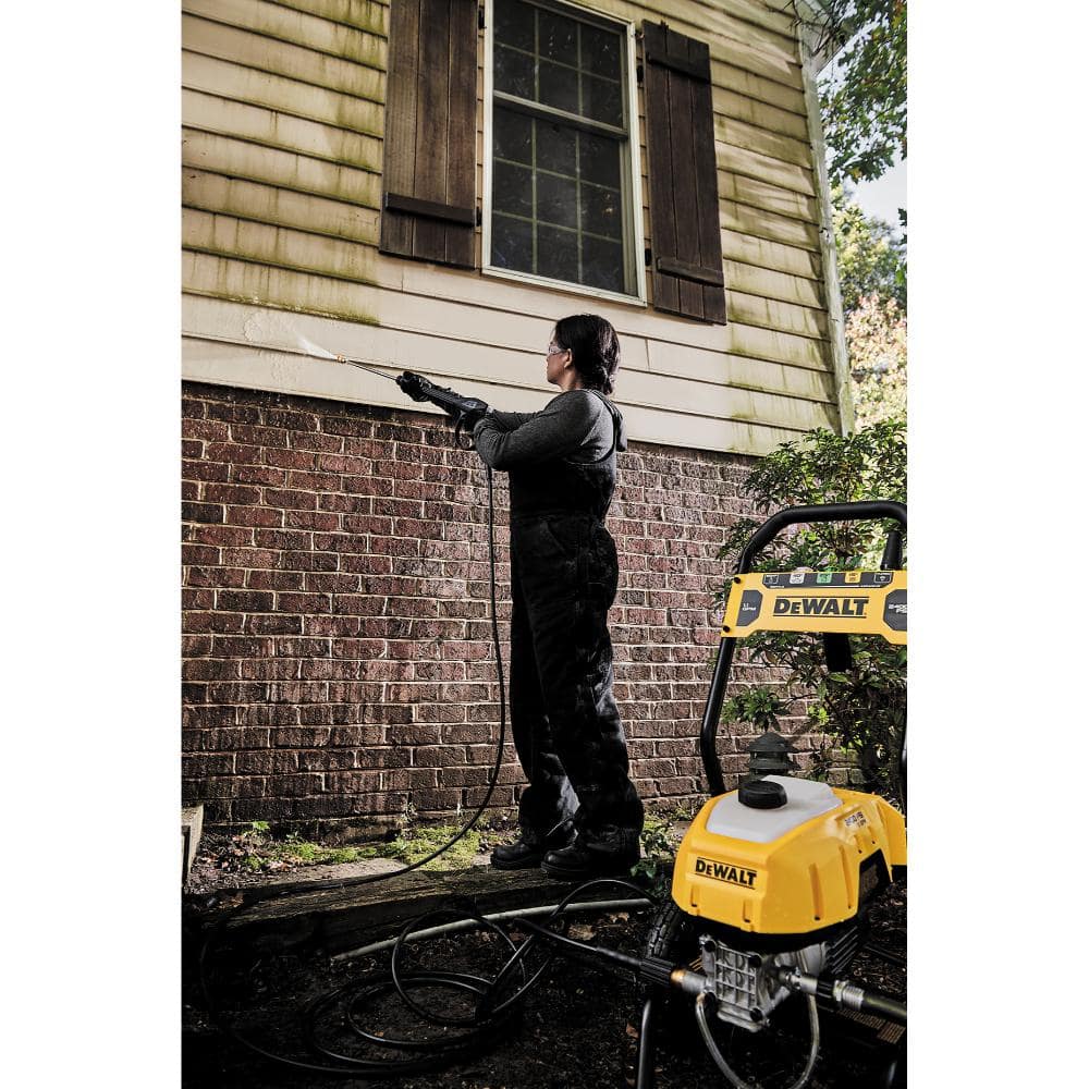 DEWALT 2400 PSI 1.1 GPM Cold Water Electric Pressure Washer DWPW2400