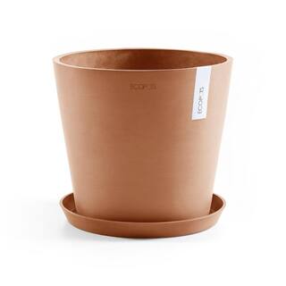 O ECOPOTS BY TPC Amsterdam 10 in. Terracota Premium Sustainable Planter ( with Saucer) AMS.25.TR