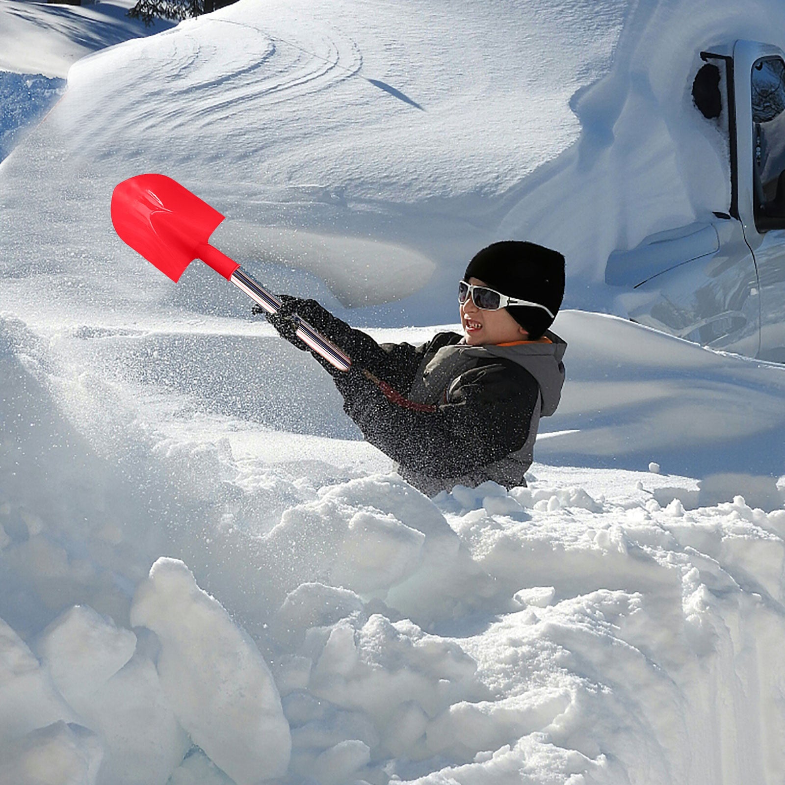 Bseka Kid's Beach Shovel With Stainless Steel Handle Snow Shovel Sand and Snow Toys 1pcs