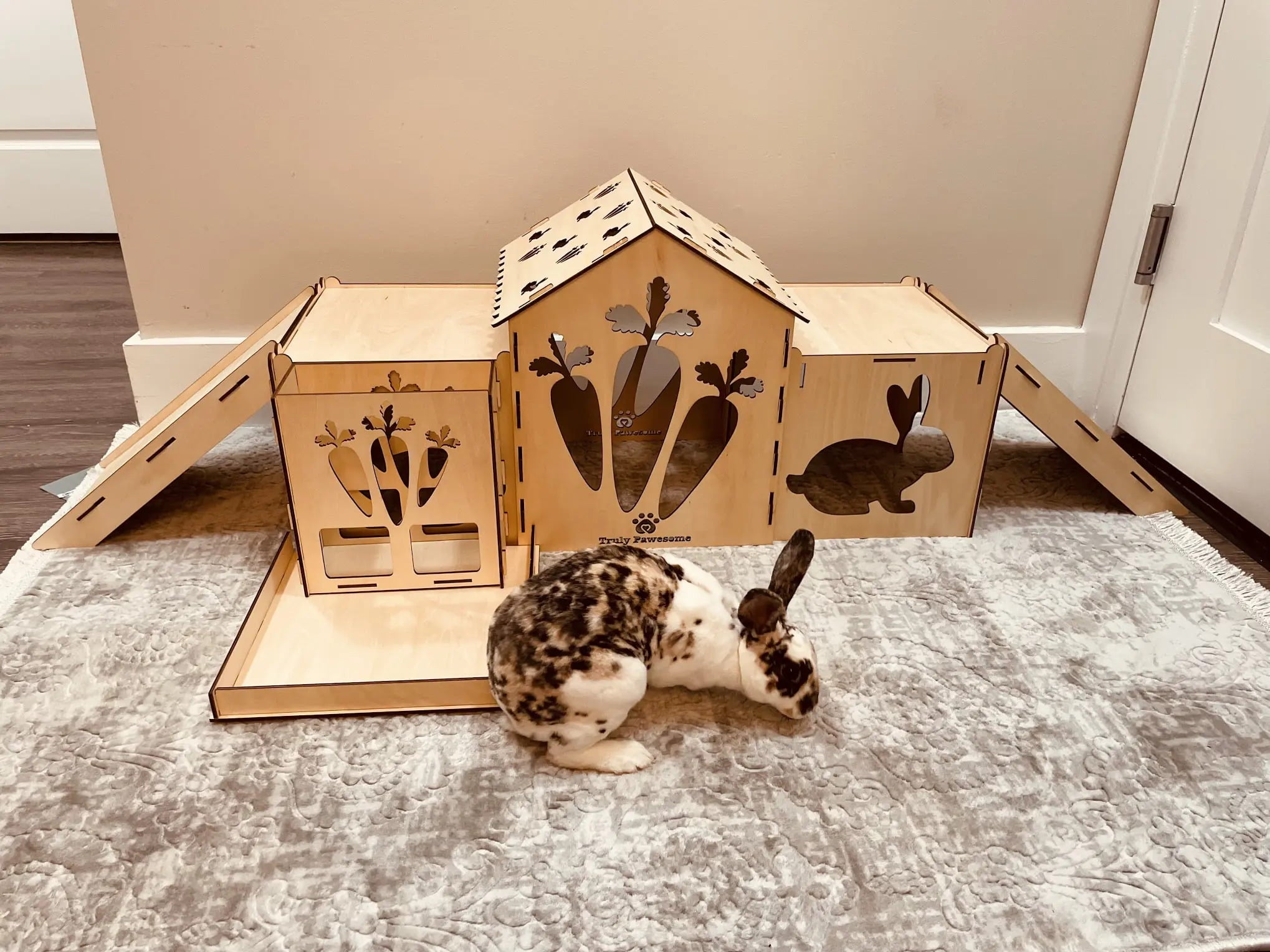 Indoor Rabbit Castle and Small Animal Habitat and Cage