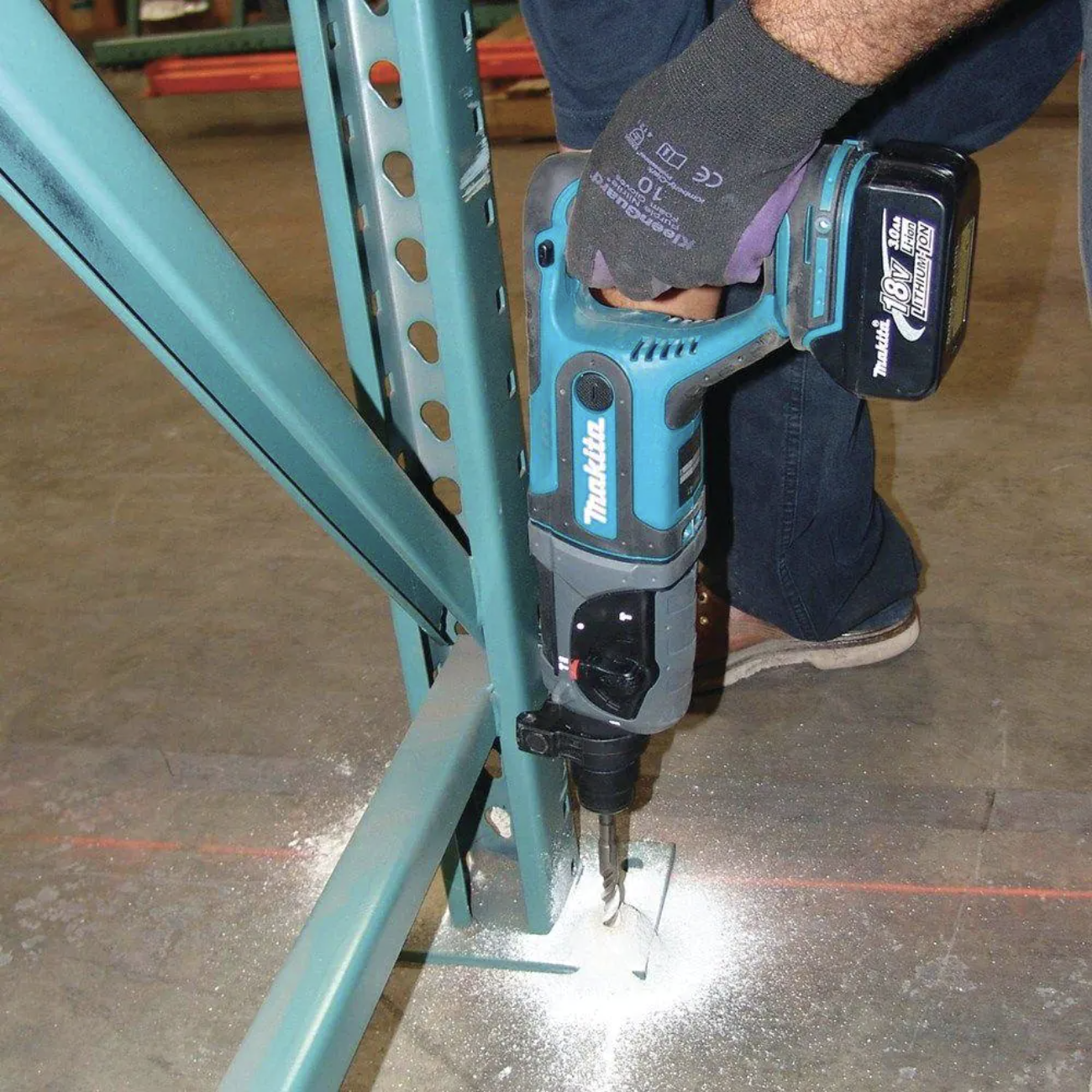 Makita 18V LXT Lithium-Ion 7/8 in. Cordless SDS-Plus Concrete/Masonry Rotary Hammer Drill (Tool-Only)