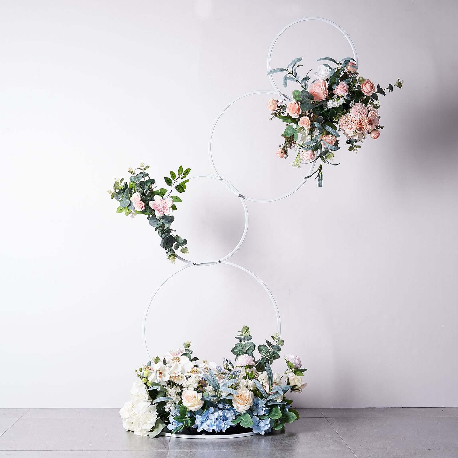 4-Tiered White Hoop Pillar Flower Stand, Metal Wedding Arch Table Centerpiece - Hoop Wreath 5ft