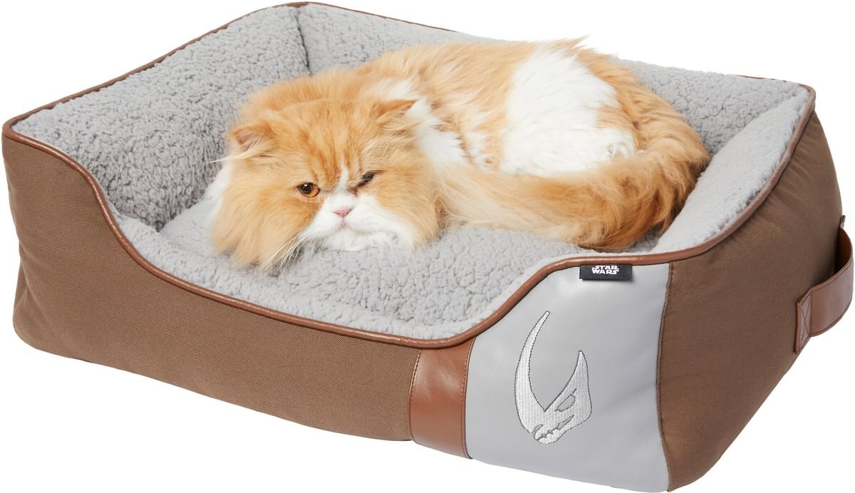 STAR WARS THE MANDALORIAN Bolster Dog and Cat Bed