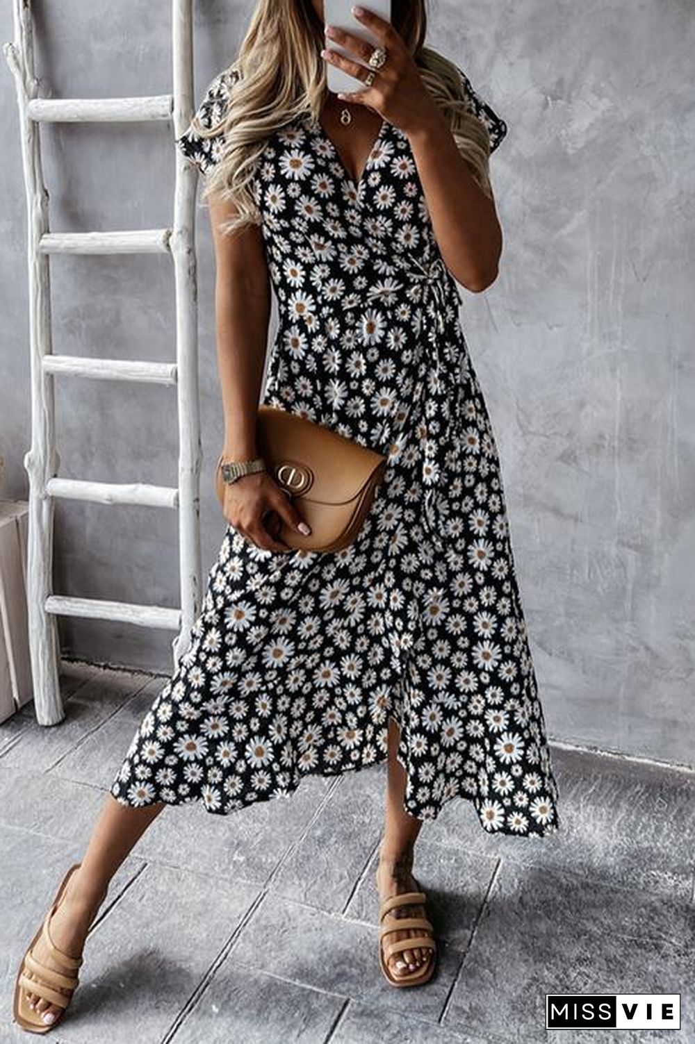 V-Neck Daisy Print Holiday Dress