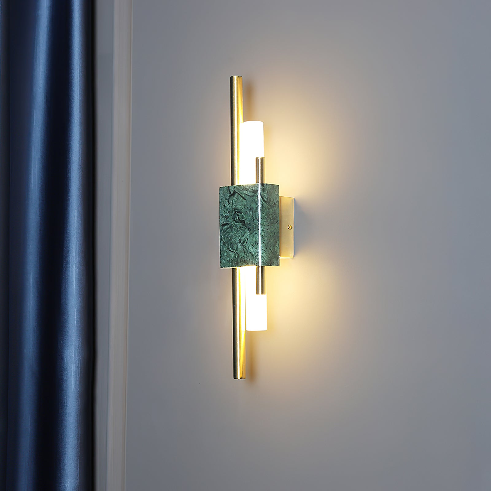 Tanto Wall Light