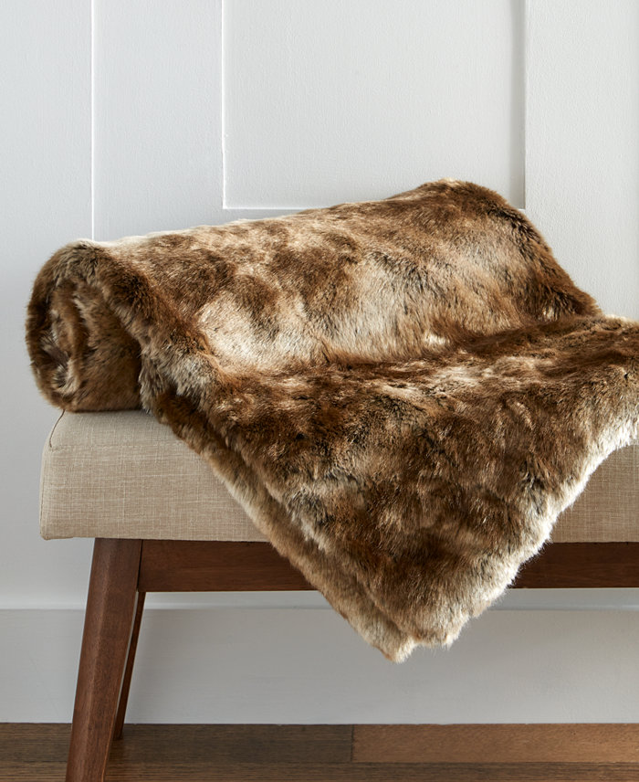 Hotel Collection Chinchilla Oversized Faux Fur Throw， 58