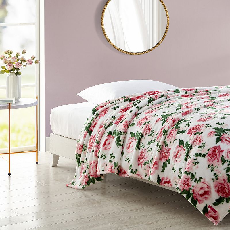 Betsey Johnson Blooming Roses Blanket