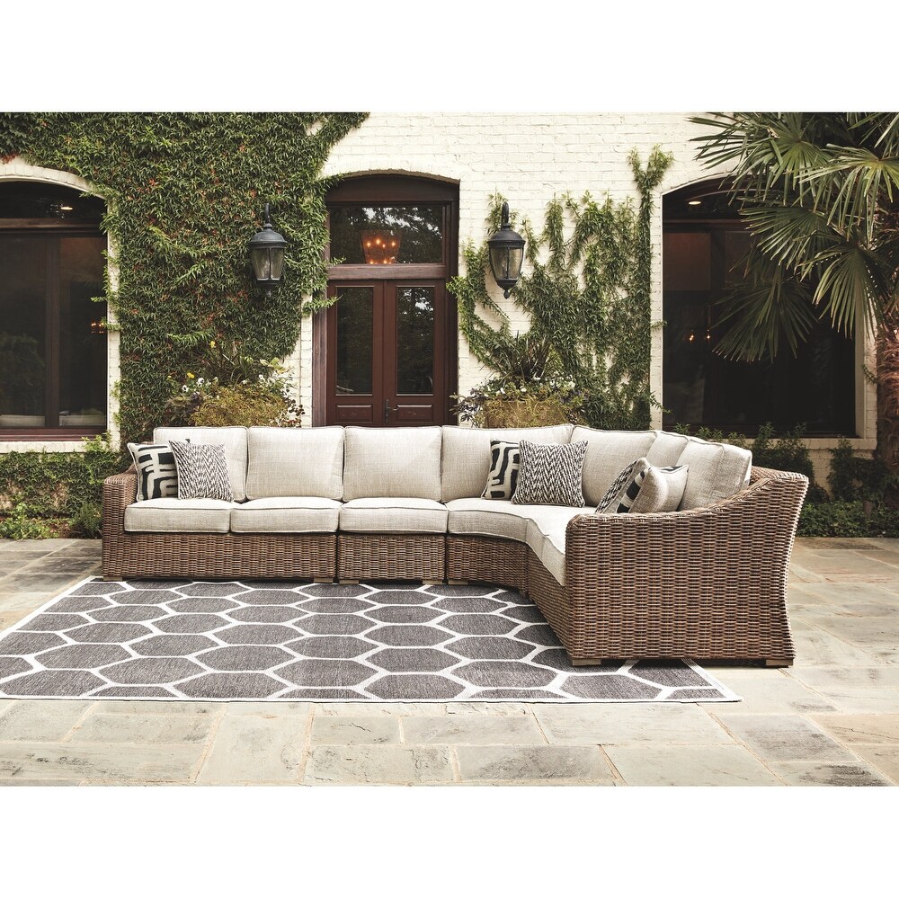 Beachcroft 4 Piece Beige Resin Wicker Outdoor Sectional   118.75\