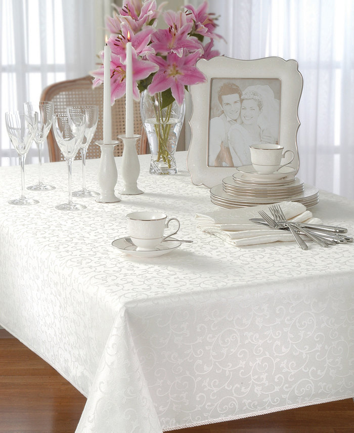 Lenox Opal Innocence Tablecloth 140 x 60