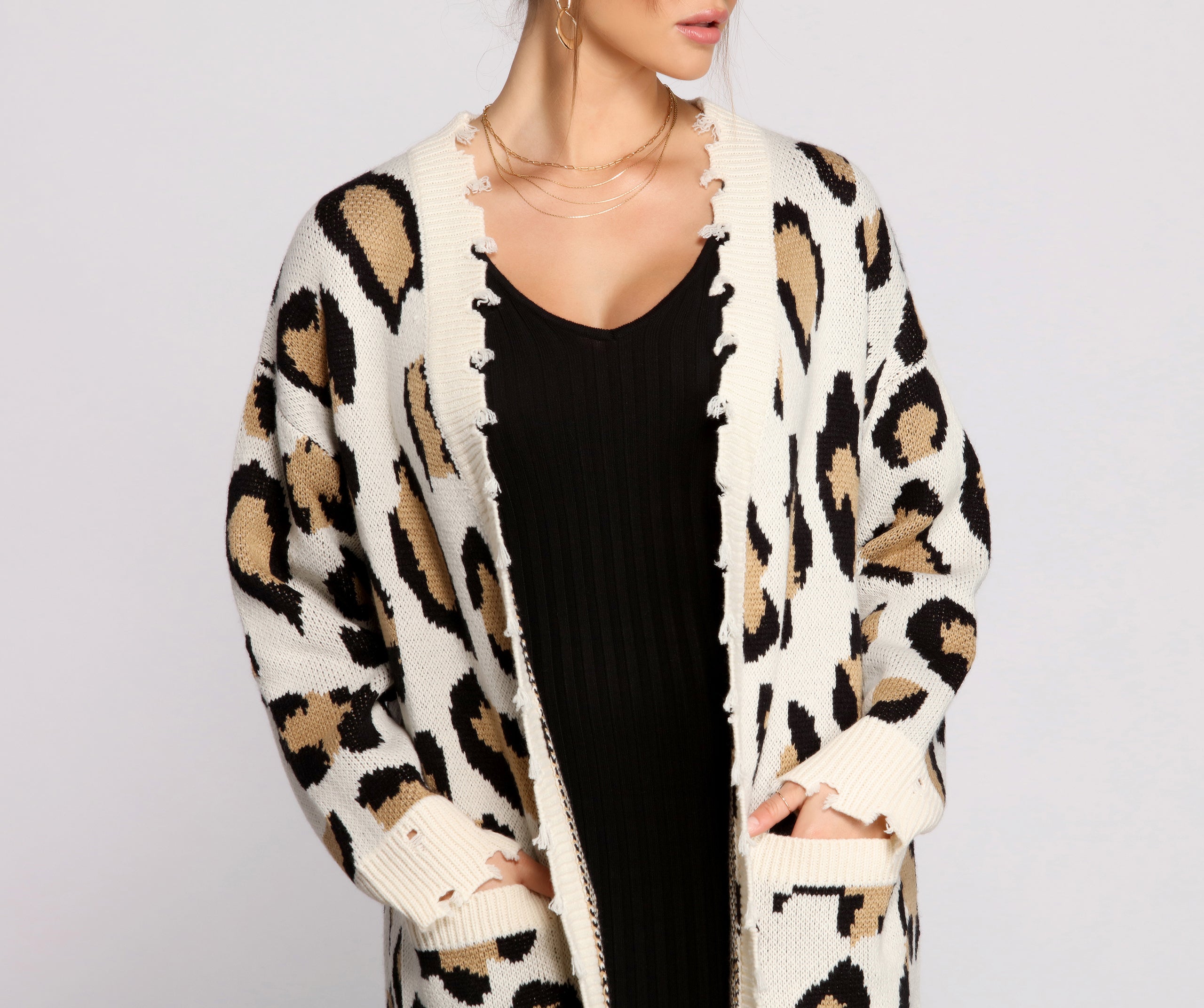 Stylishly Spotted Leopard Print Duster