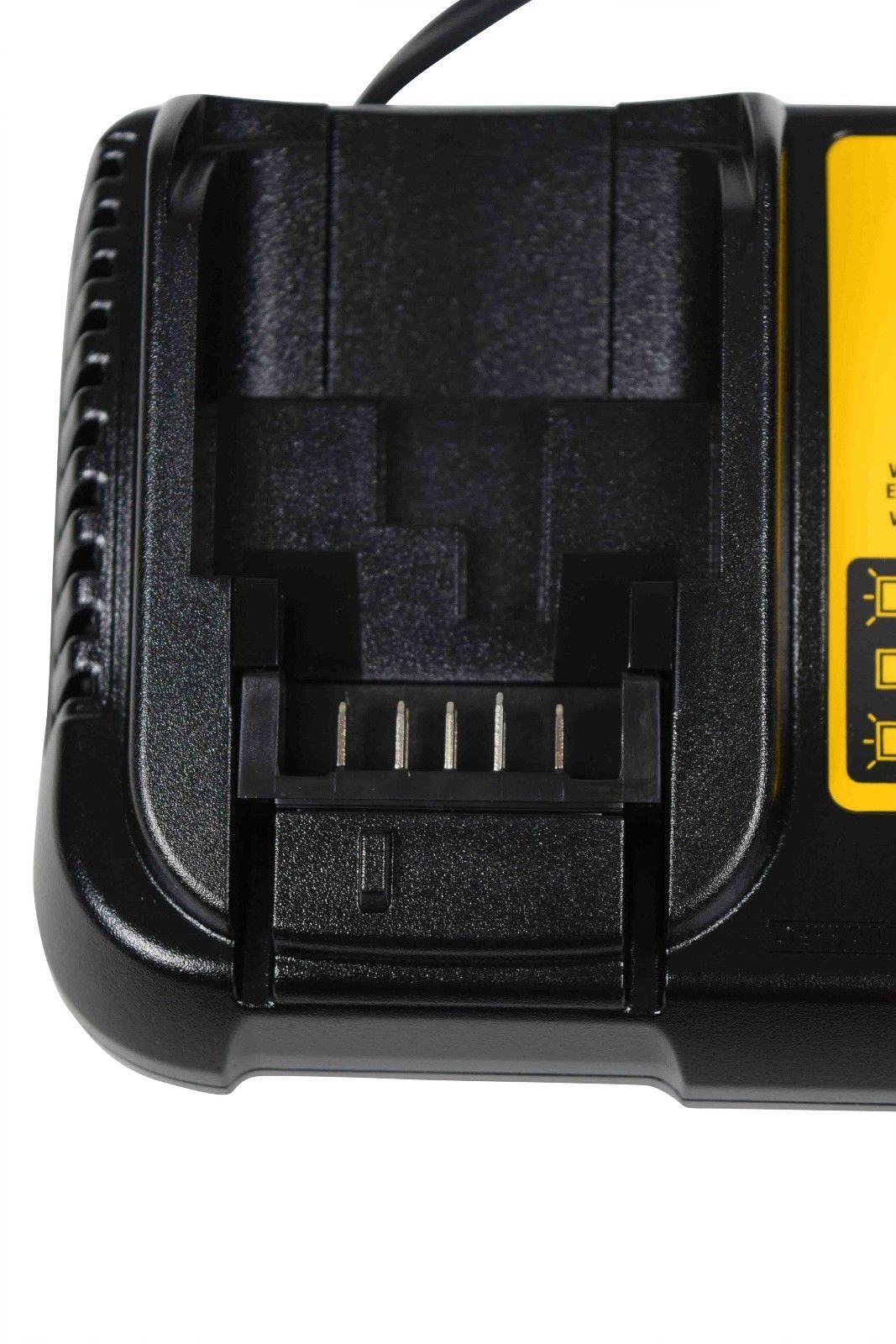 DeWALT Max 12V / 20V Lithium-Ion Battery Charger DCB112