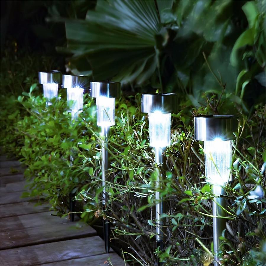 4x Solar Powered Garden Lamps - LED