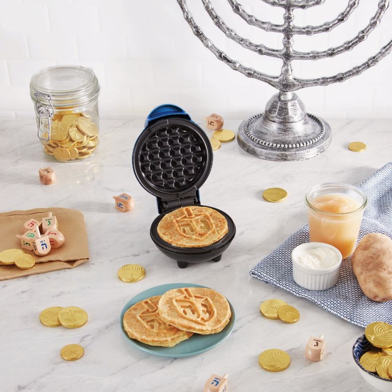 Dash Mini Waffle Maker