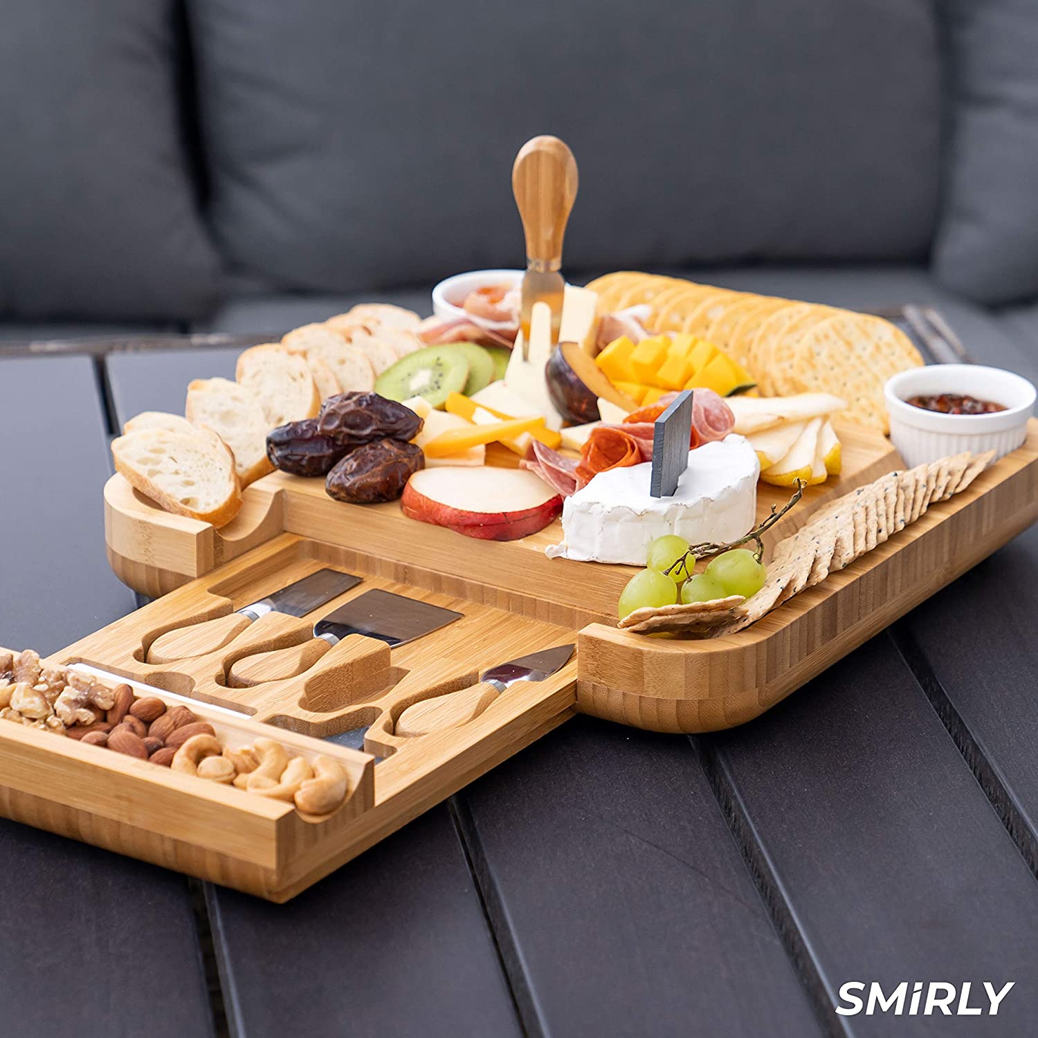 Smirly Cheese Board and Knife Set: 13 x 13 x 2 Inch Wood Charcuterie Platter for Wine， Cheese， Meat