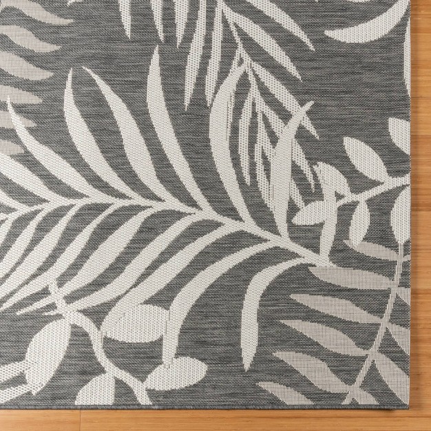 Paseo Akimbo Indoor outdoor Rug Gray White botanical Gertmenian