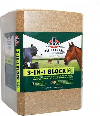 Kalmbach Feeds 3-in-1 Vitamin and Mineral Block Horse Salt Lick， 40-lb block