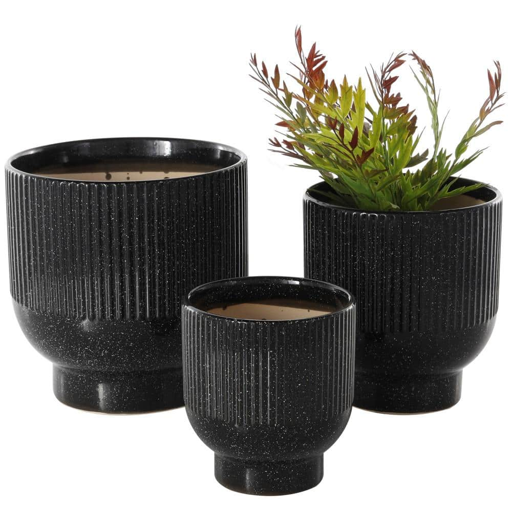 Litton Lane 9 in. 8 in. and 6 in. Small Black Ceramic Speckled Planter with Linear Grooves and Tapered Bases (3-Pack) 045224