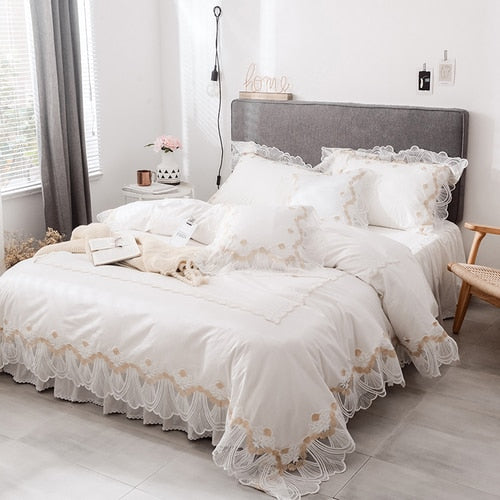 Vintage Lace Bedding Set