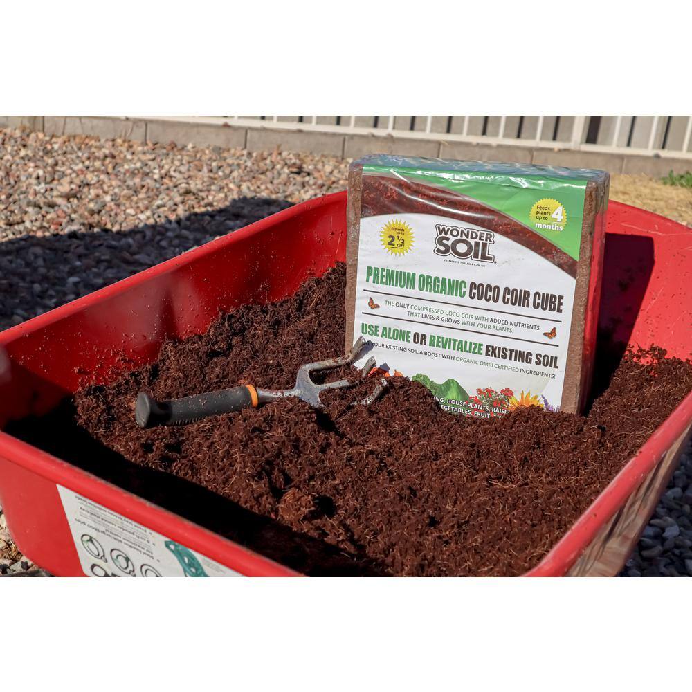 WONDER SOIL 2.5 cu. ft. Organic Expanding Coco Coir Living Soil Cube with Added Nutrients WSEPO