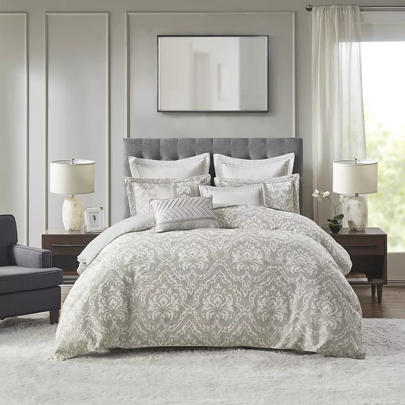 Madison Park Signature Manor Comforter Set with Throw Pillows