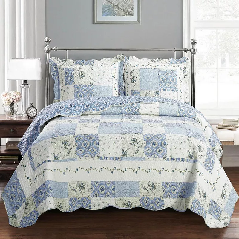 Brea Floral Oversize Quilt Bedspread Set