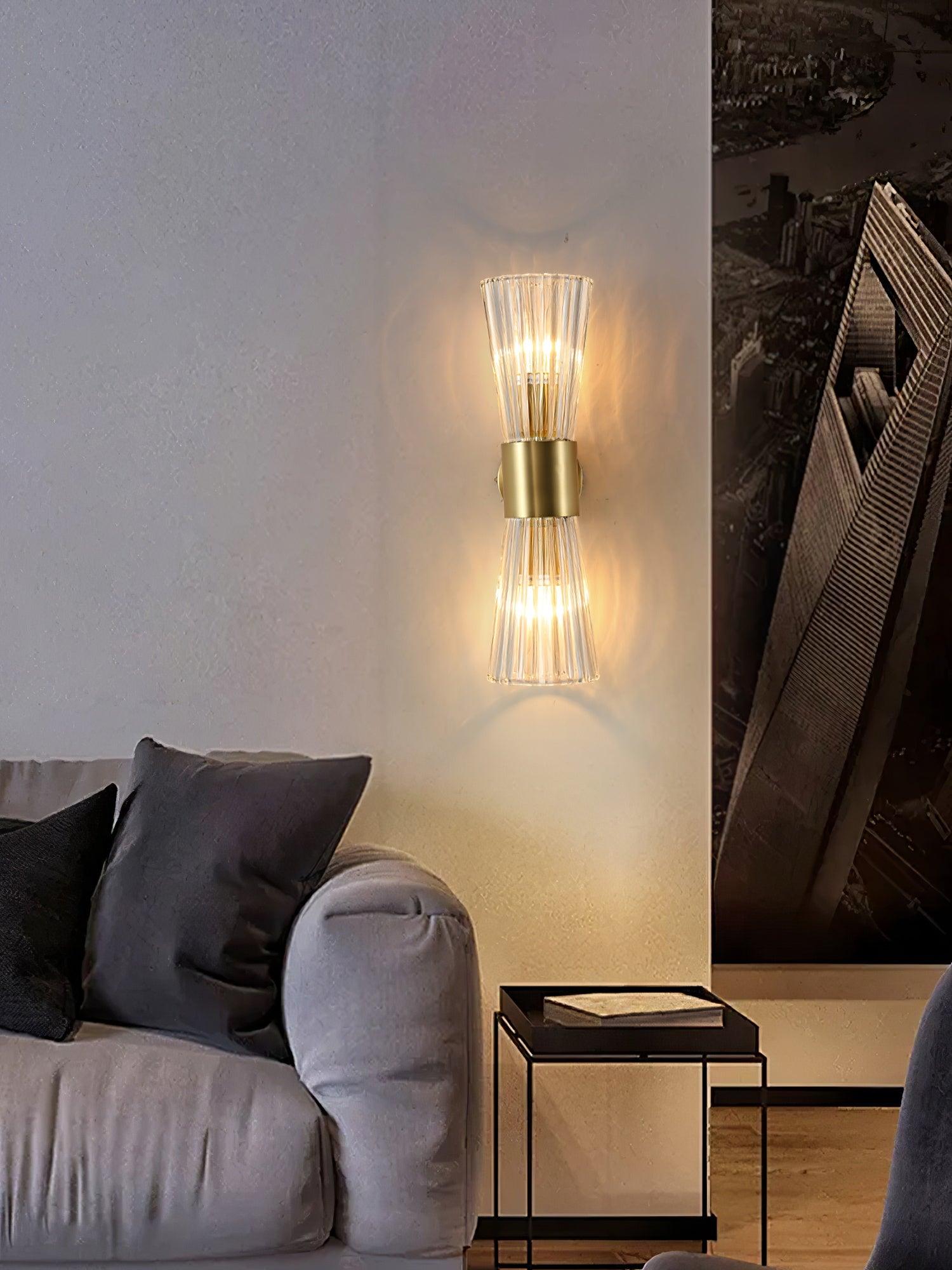 Vesta Wall Lamp