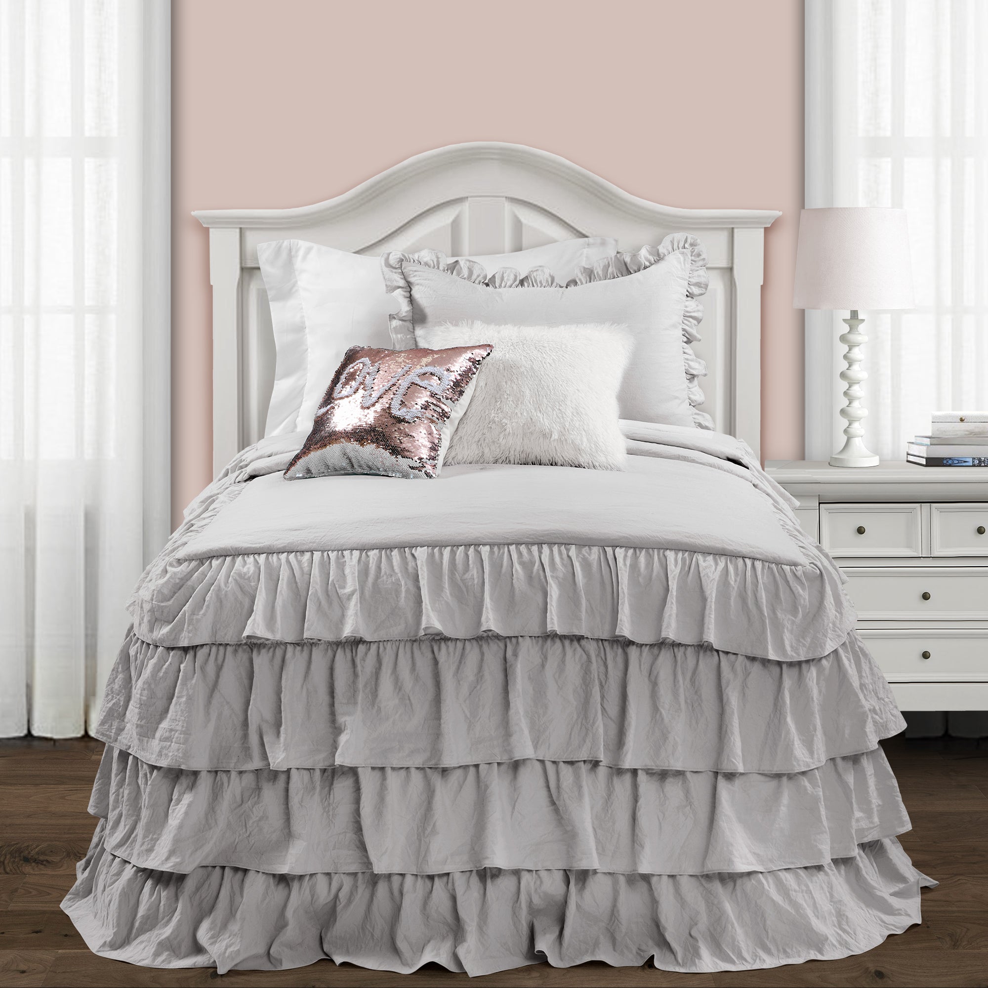 Allison Ruffle Skirt Bedspread Set