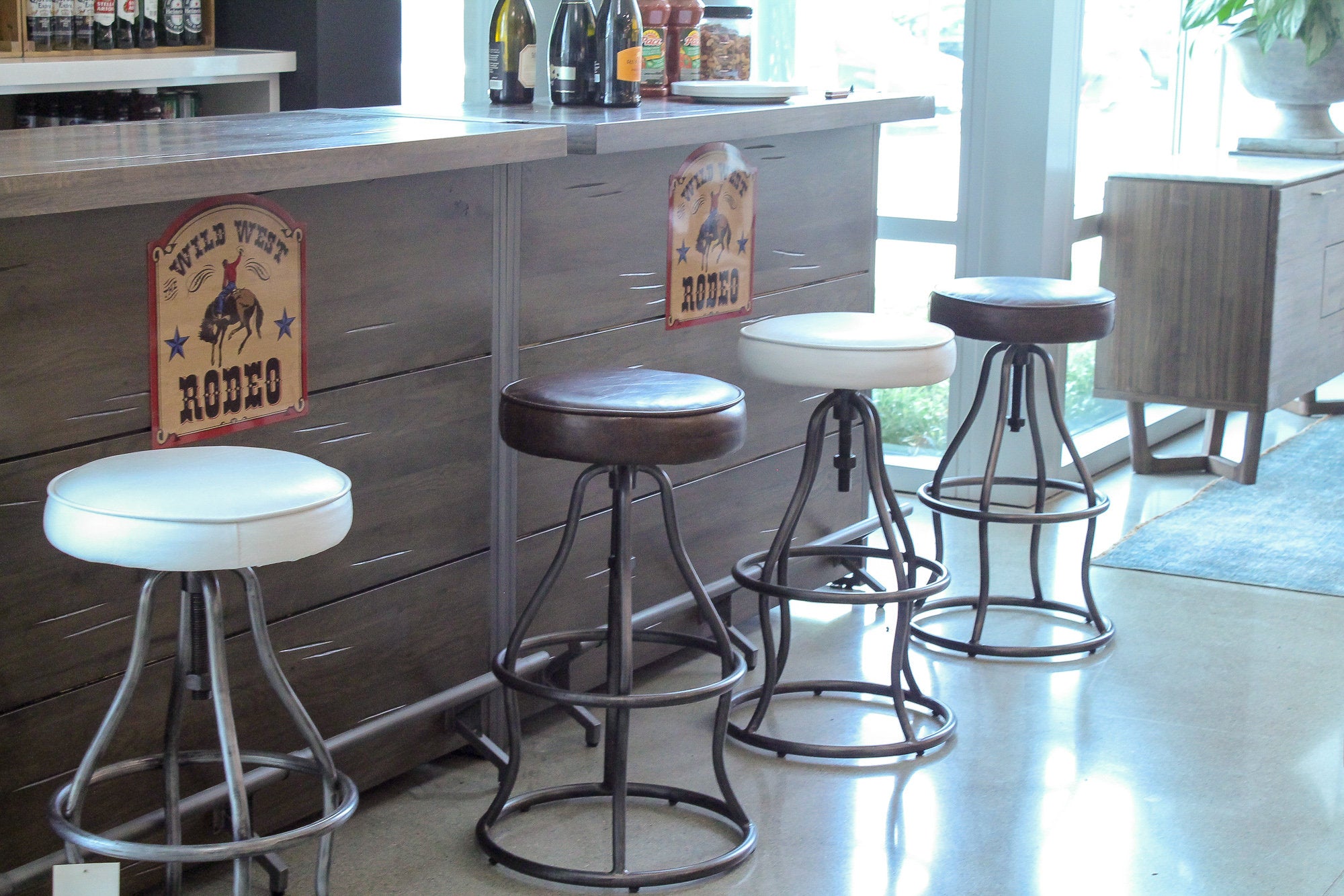 Bowie Bar Stool - Vintage Brown Leather