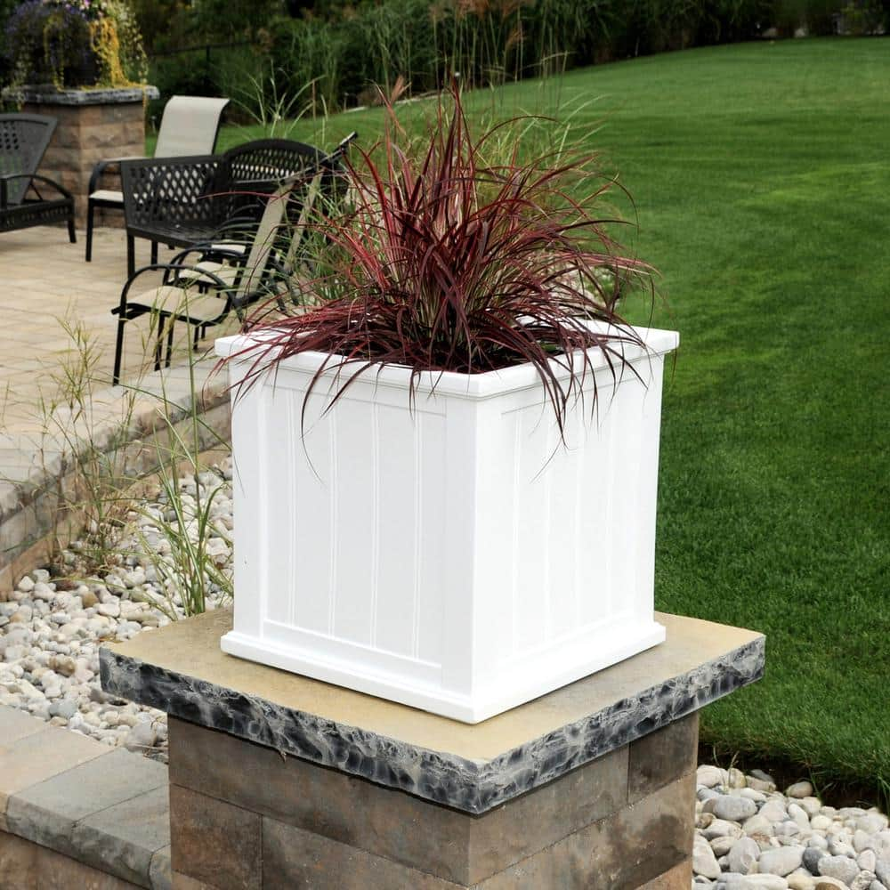 Mayne Cape Cod 20 in Square Self-Watering White Polyethylene Planter 4838-W