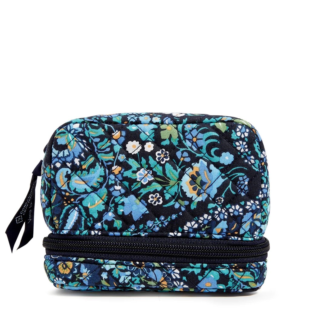 Vera Bradley  Deluxe Travel Pill Case in Dreamer Paisley