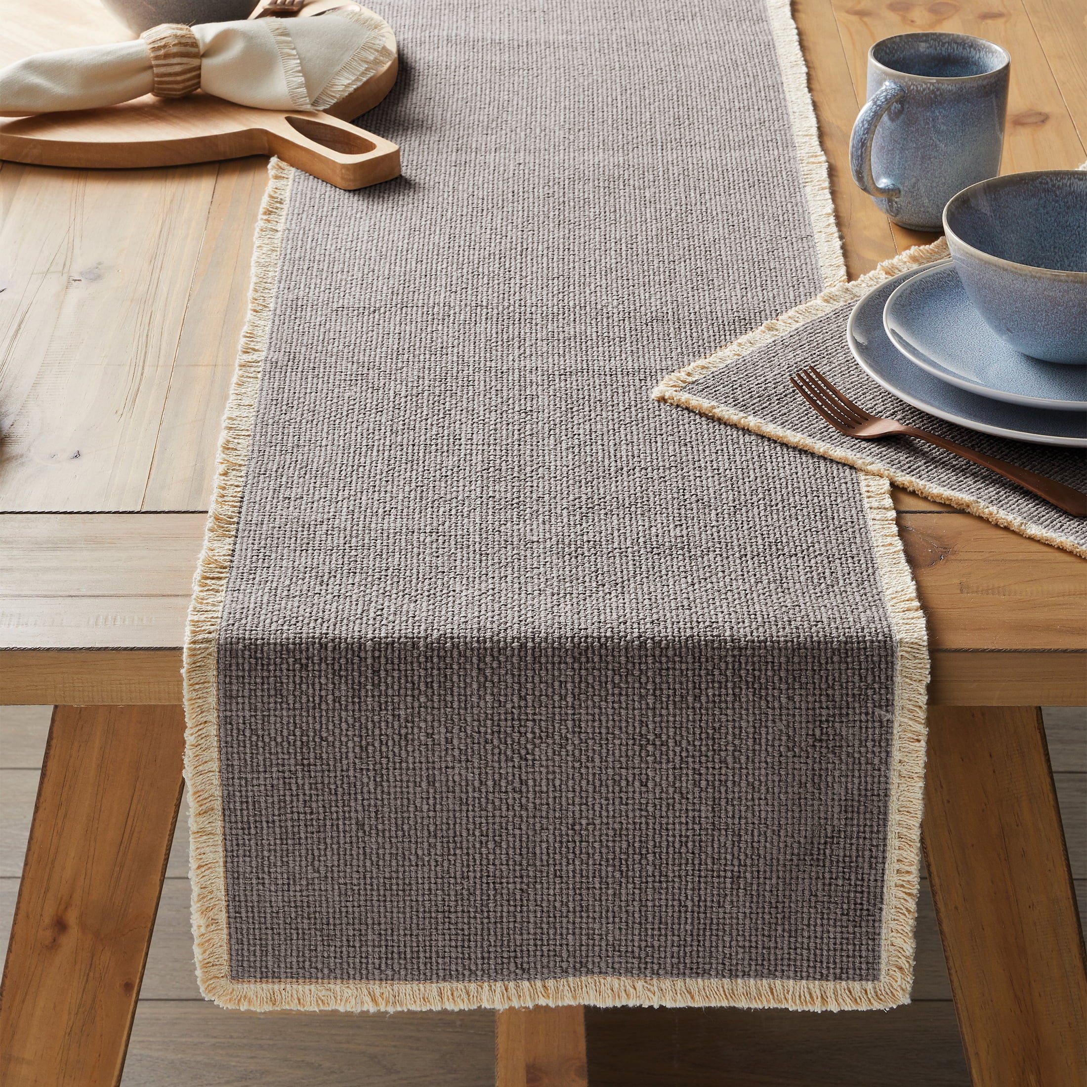 Better Homes and Gardens Fringe Cotton-Rich 14 x 90 Table Runner， Grey