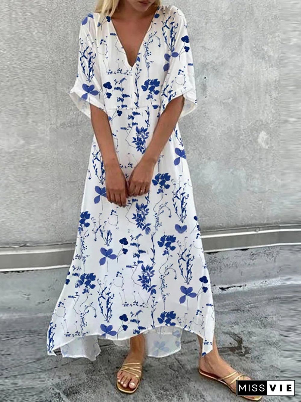 Women's Blue Half Sleeve V-neck Floral Printed Midi Dress