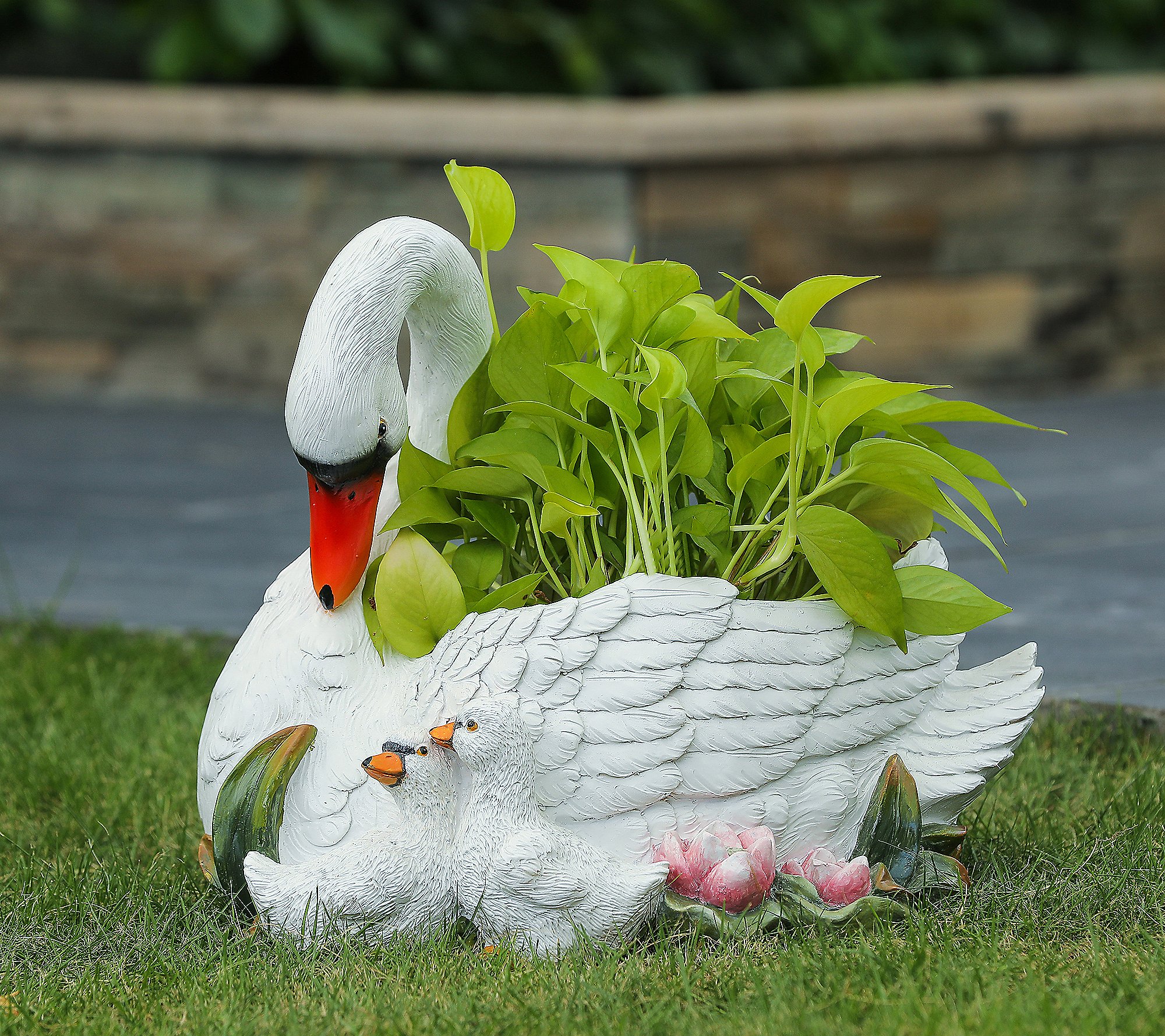 Luxen Home Resin White Swan Planter