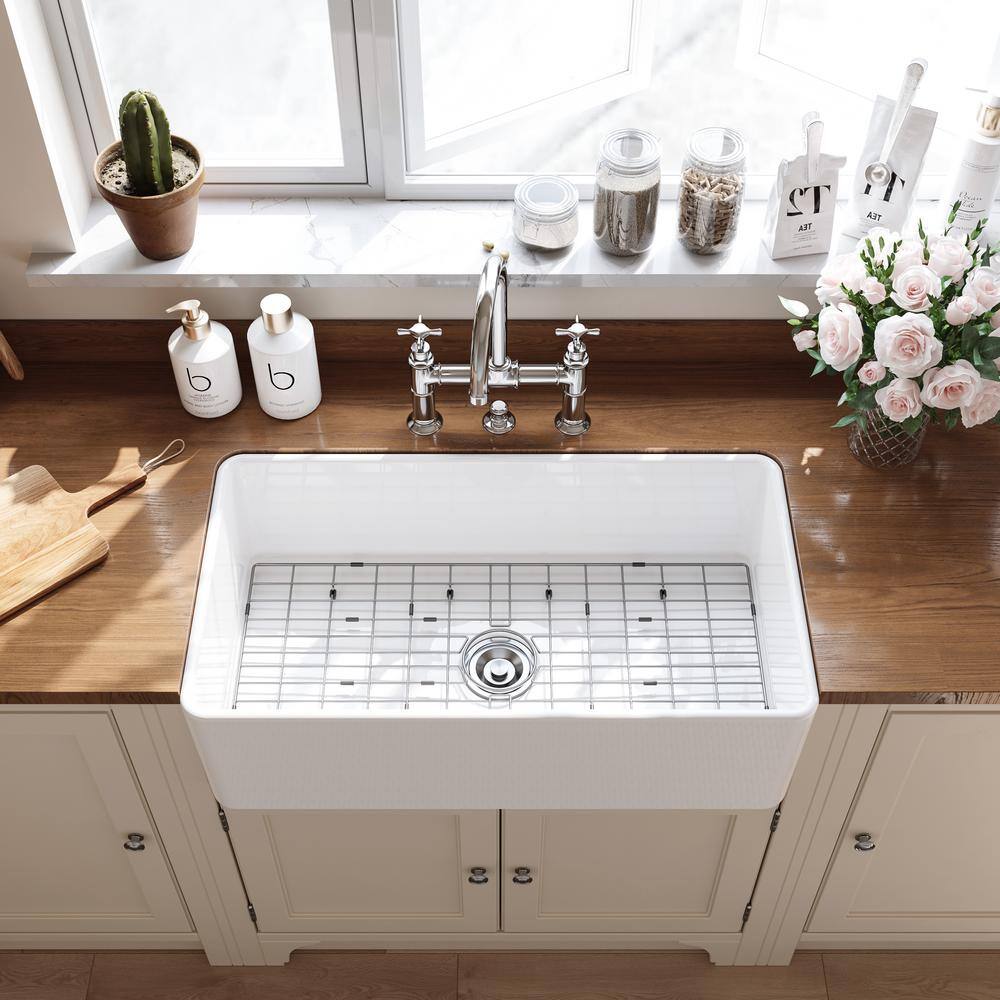 HOROW White Fireclay 33 in. Single Bowl Kitchen Sink Farmhouse Apron Front Kitchen Sink with Bottom Grid and Strainer HR-F3318S