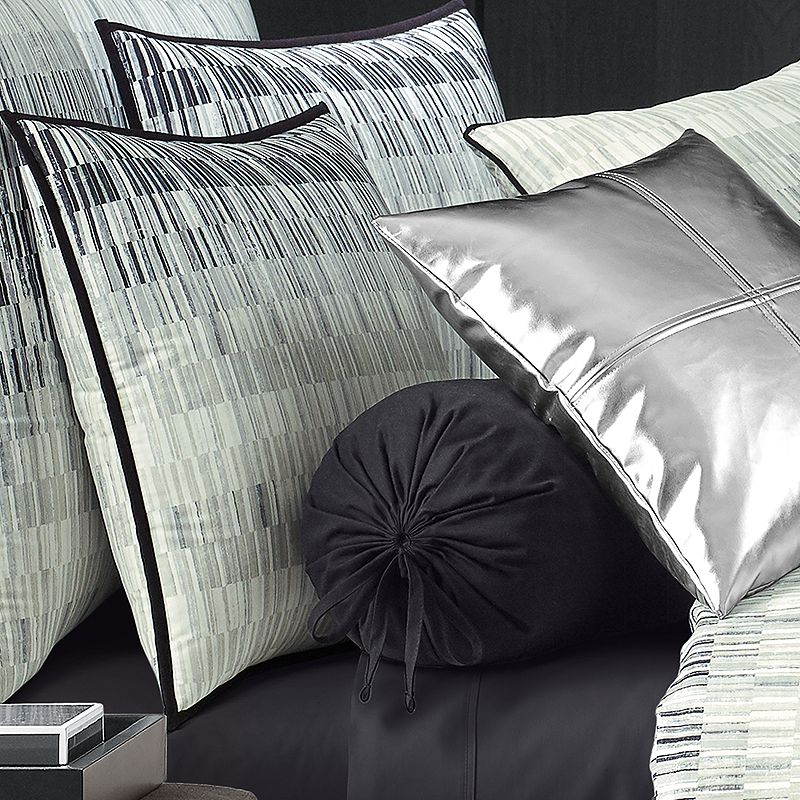 Five Queens Court Fulton Comforter Set