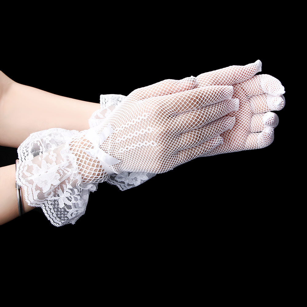 Ladies Lace Gloves Sheer Wrist Length Gloves Elegant Short Courtesy Summer Gloves for Wedding Dinner Parties