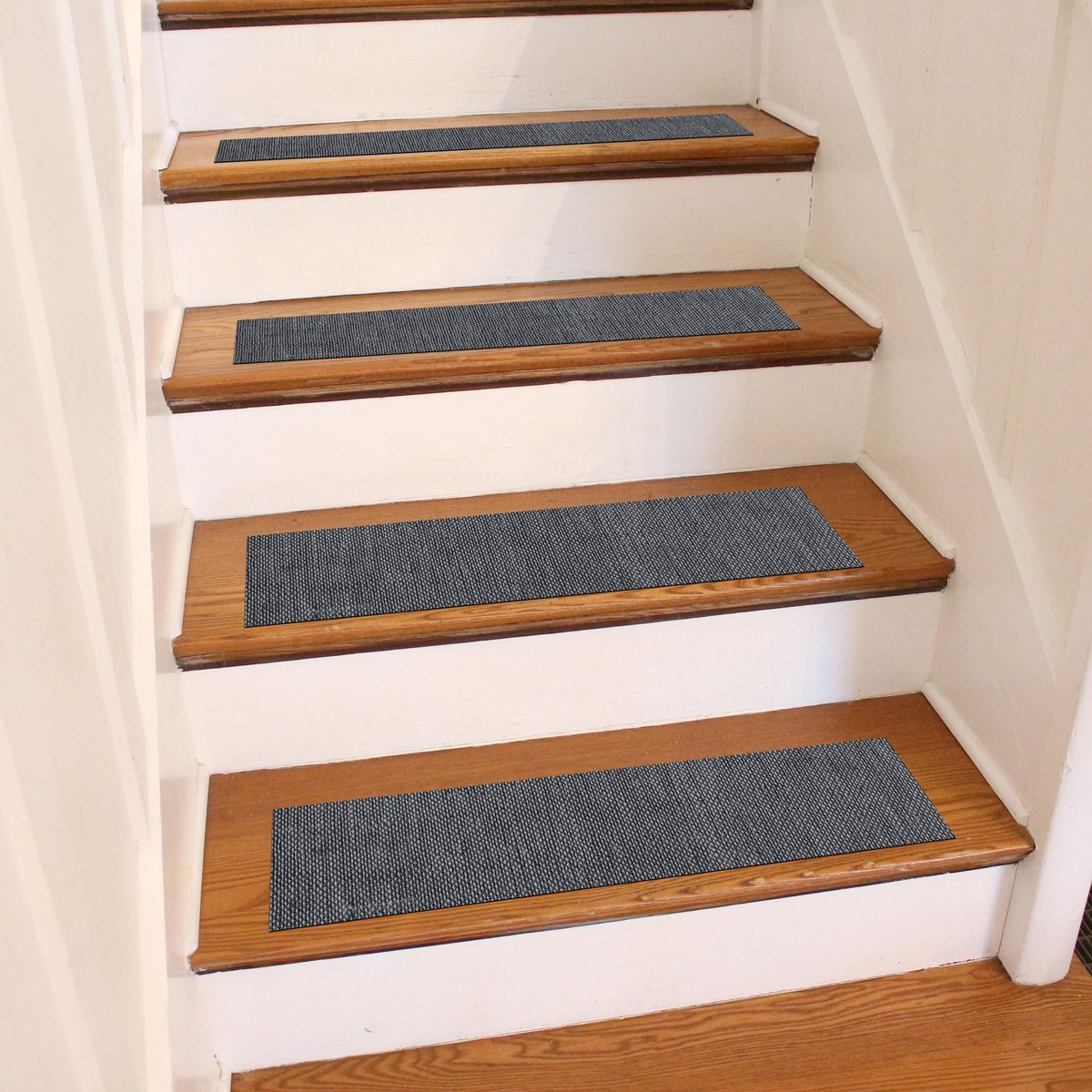 Bungalow Flooring FlorArt Barbury Weave Gray Indoor Stair Treads， 4-pack