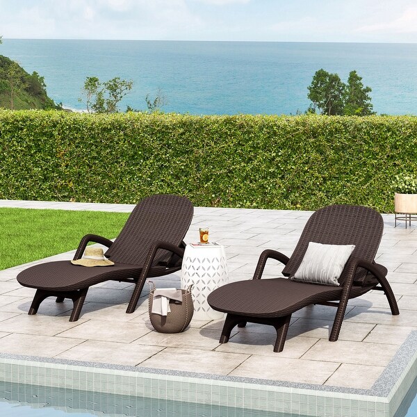 Waverly Outdoor Faux Wicker Chaise Lounges (Set of 2) by Christopher Knight Home