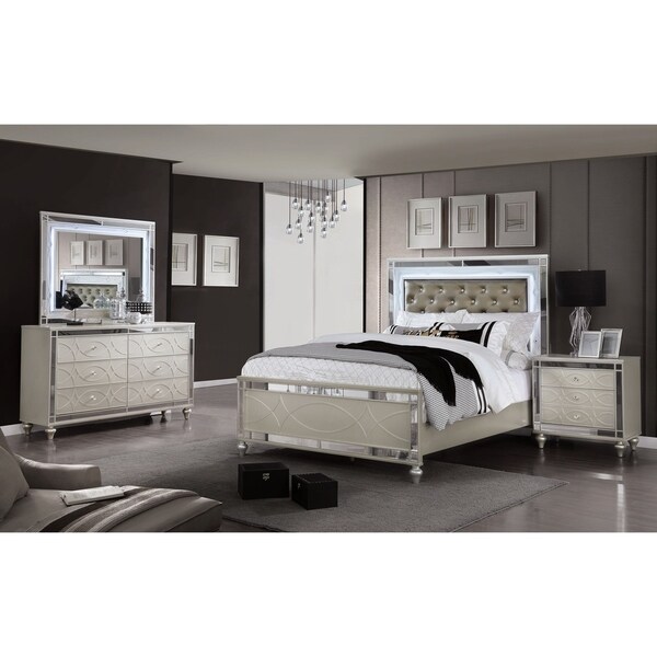 Furniture of America Briscoe 3-piece Bed with Nightstand and Dresser - - 30374662