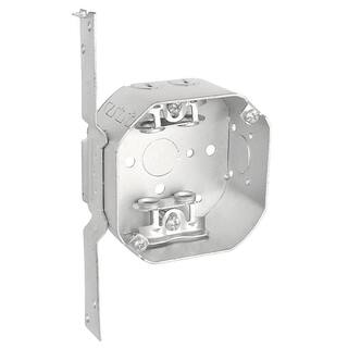 Southwire 4 in. W x 1-12 in. D Steel Metallic Octagon Box with Three 12 in. KO's and MCBX Clamps and F Bracket (1-Pack) 54151-FBX-UPC