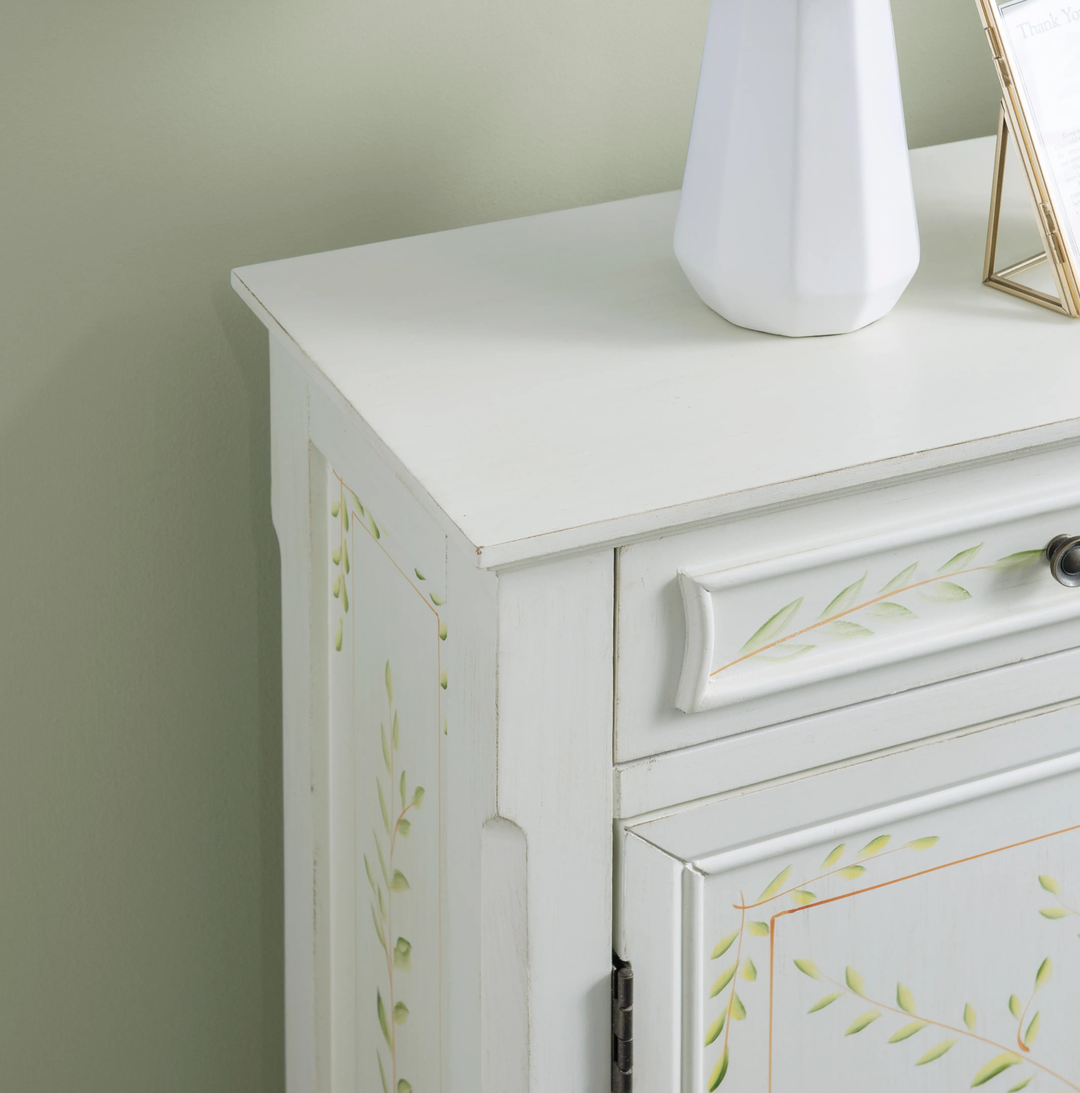 Cillian White Oriental 2-Door Console