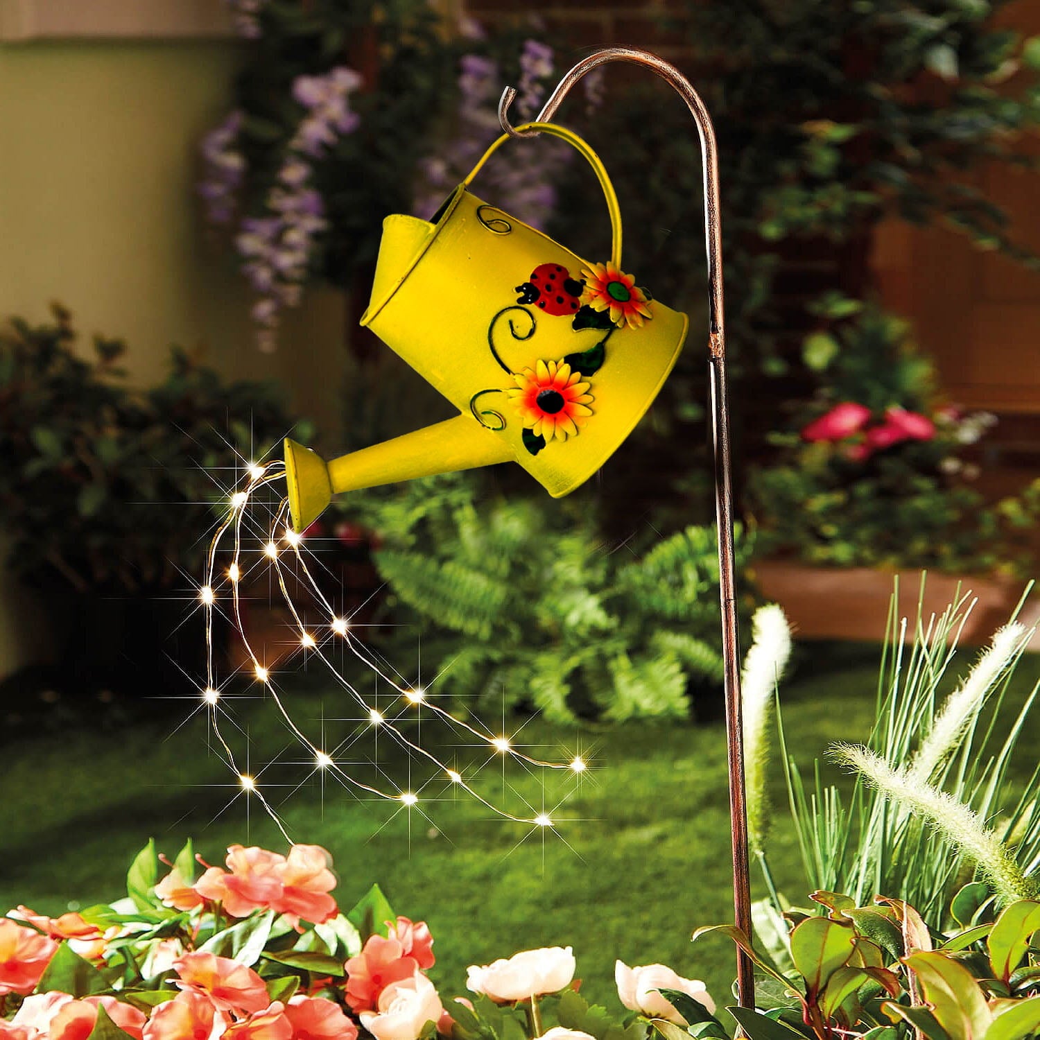 Westcharm Mother's Day Gift， Decorative Sunflower and Ladybug Metal Watering Can (Vol: 4 Cups)