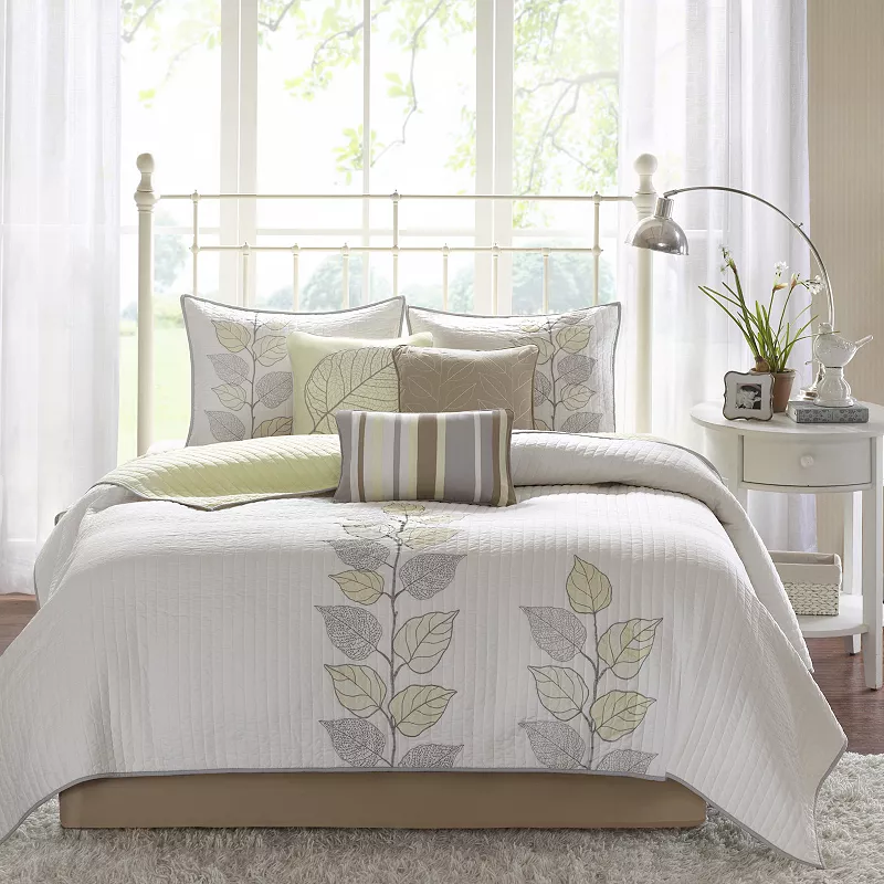 Madison Park Rochelle 6-piece Quilt Set with Shams and Throw Pillows