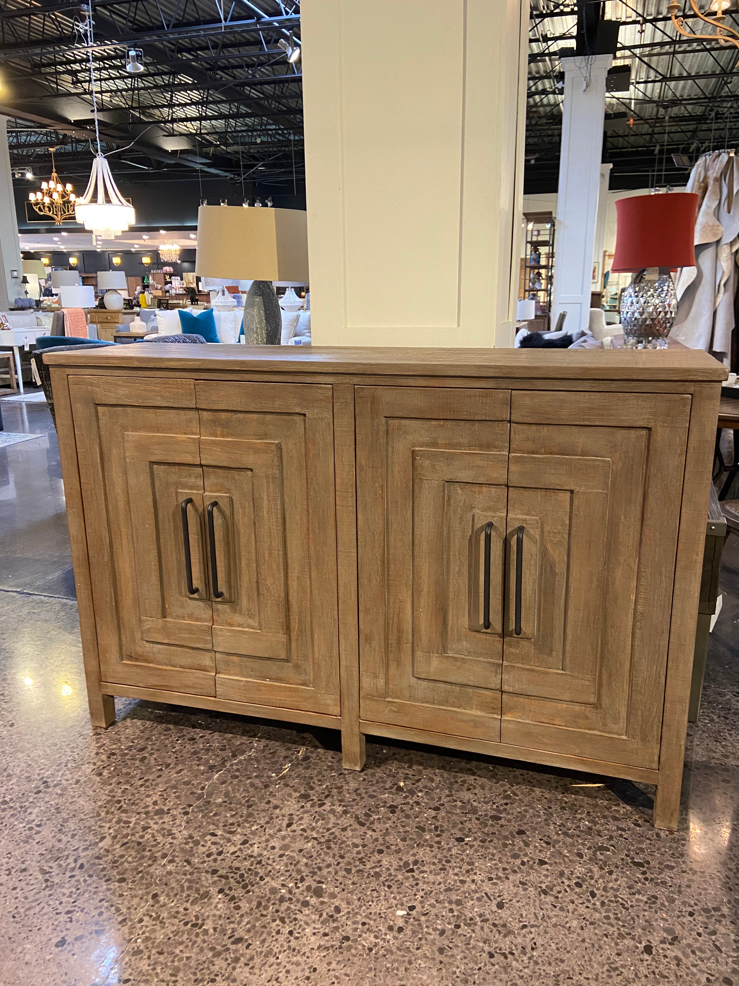 GRUS SIDEBOARD