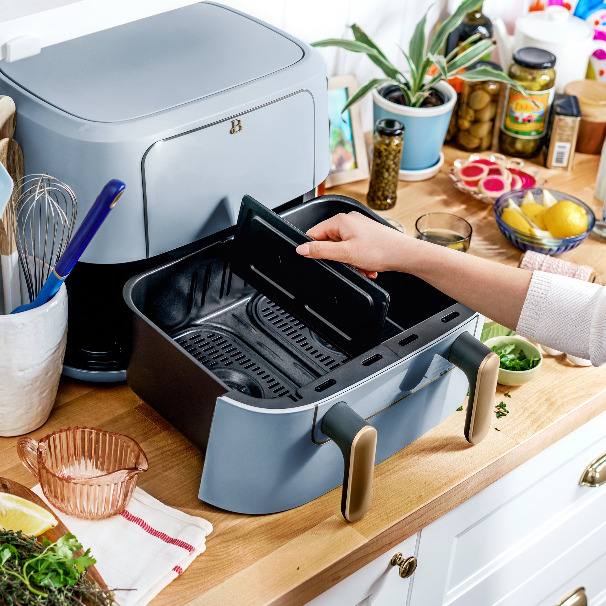 Beautiful 9QT TriZone Air Fryer， Cornflower Blue by Drew Barrymore